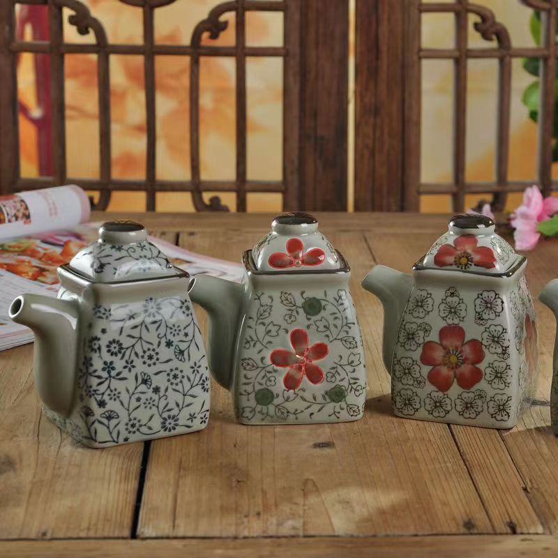 Ceramic Soy Sauce Bottle Household Oil Jar With Lid